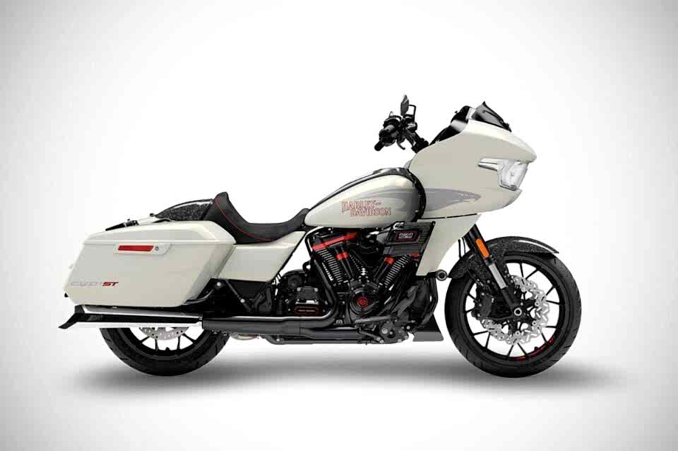 CVO ROAD GLIDE ST EGZOZ | 'MAVERICK' SLIP-ONS (21-25)