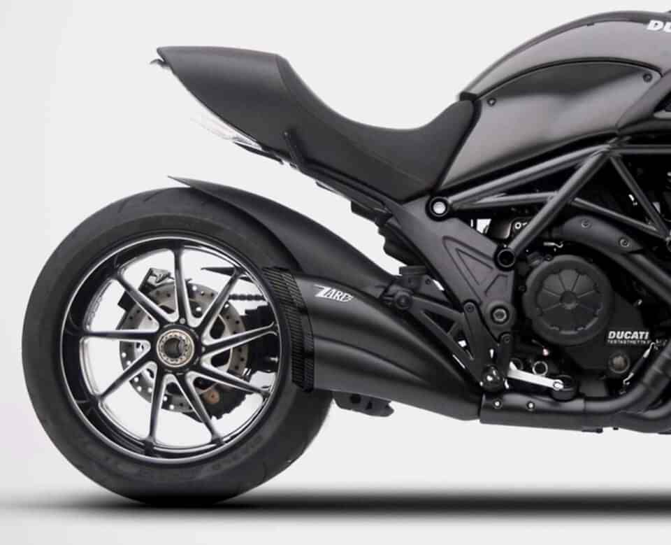 DUCATI DIAVEL 1200 EGZOZ | SLIP-ON (11-18)