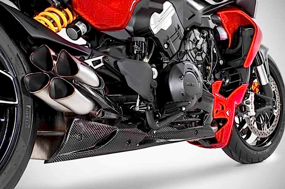 DUCATI DIAVEL V4 EGZOZ | ''PREDATOR BOX'' SLIP-ON (23-24)